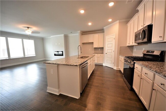 Building Photo - 2966 Chene Dr