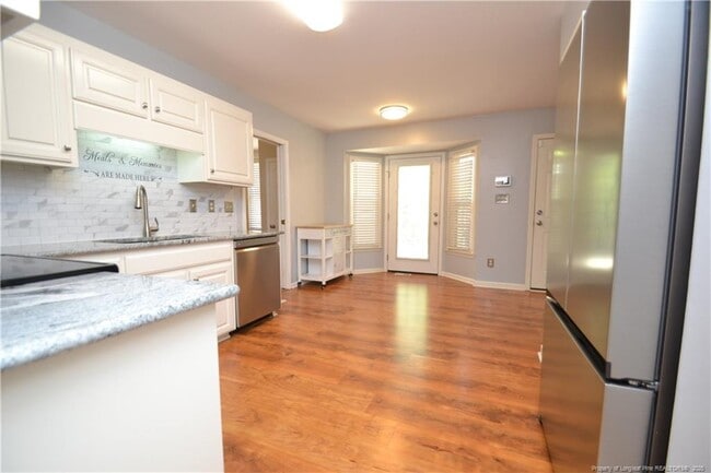 Building Photo - 5909 Royal Coach Ct