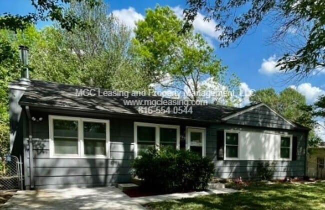 Building Photo - Charming Single-Family Home in Lee’s Summit - Reduced Rate + Choose Your Bonus: a Brand-New 55" T...