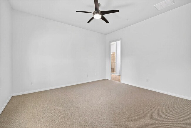 Building Photo - 81344 Corte Compras