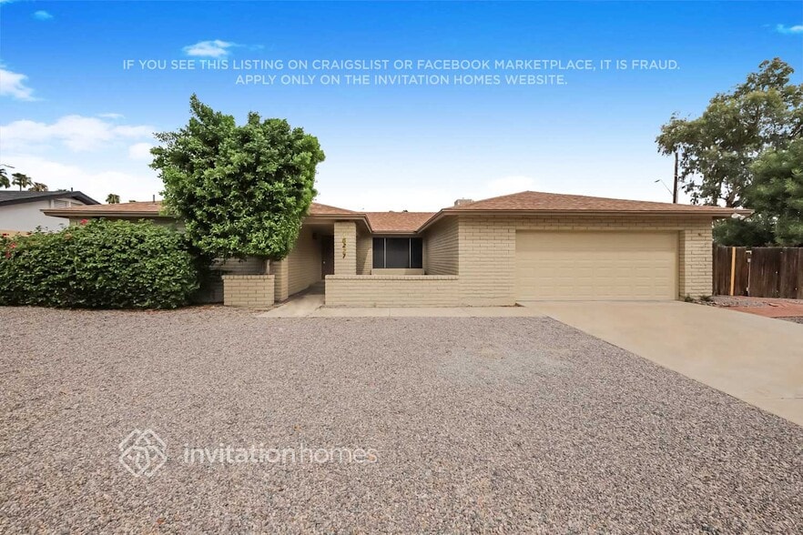 Primary Photo - 16227 N 43rd Dr