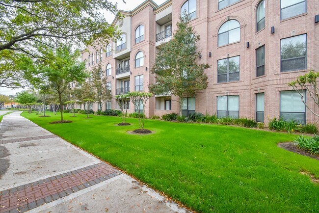 Building Photo - 2299 Lone Star Dr