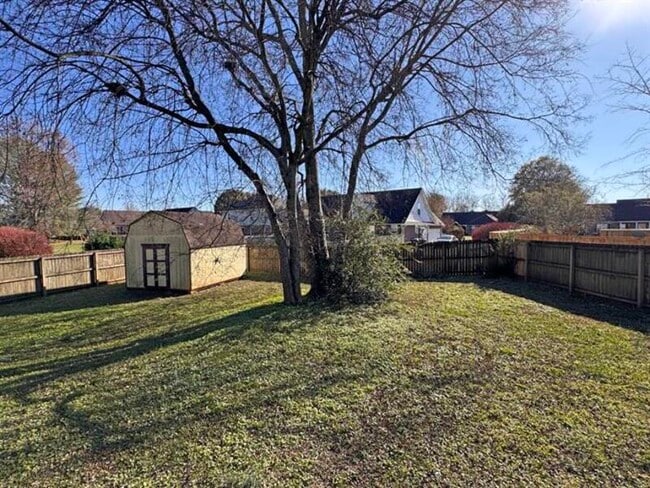 Building Photo - 1719 Claire Ct