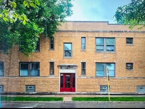 Building Photo - 3507 N Keeler Ave