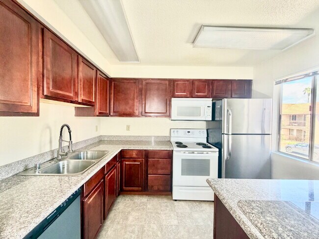 Building Photo - Las Vegas Guard-Gated Condo for Rent | 2 Bedroom Upstairs Unit | River Glen Community