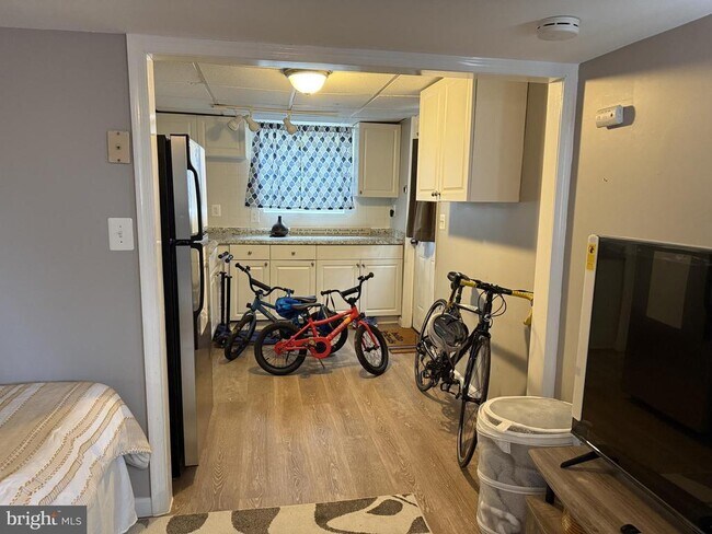 Building Photo - 308 Clagett Dr