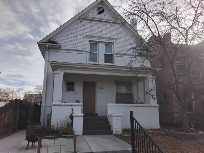 Building Photo - Stylish Governors' Park 1 bed/1 bath apartment near Cherry Creek Trail