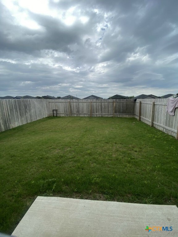 Building Photo - 1214 Lehmann Dr
