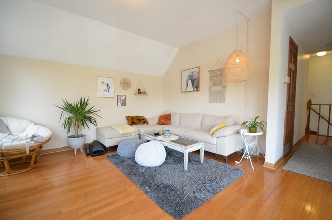 Living Room - 2631 Bryant Ave So.