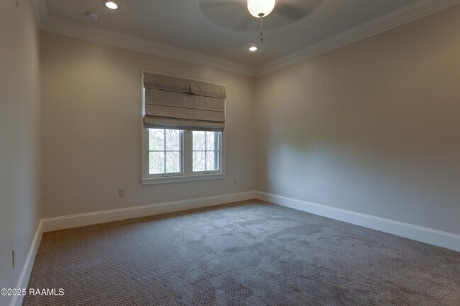 Building Photo - 605 Silverstone Rd