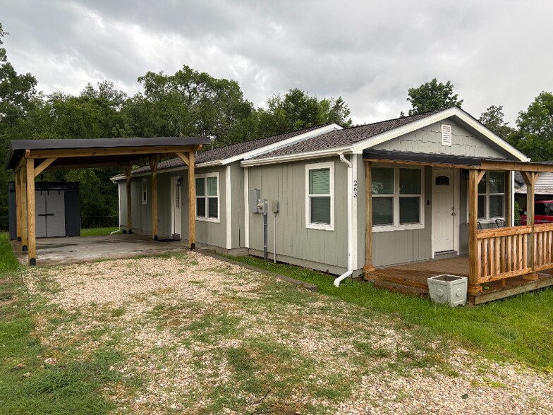 Building Photo - 263 Sandy Ridge Dr