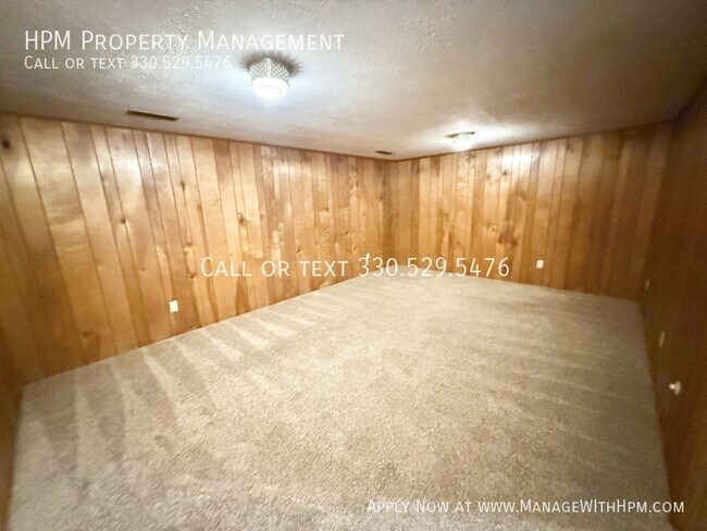 Building Photo - 2379 Ashdale St NW
