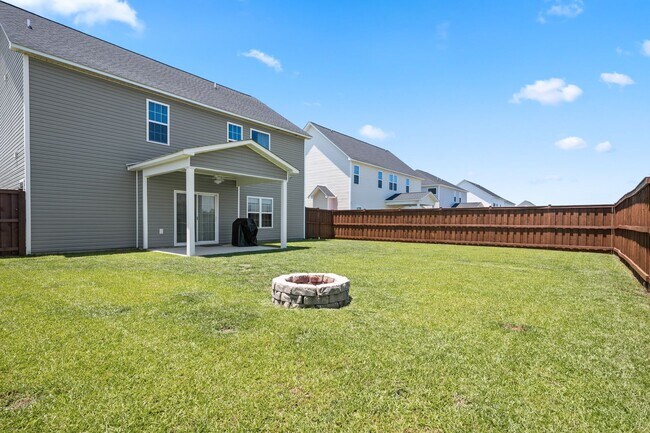 Building Photo - 1818 Olde Towne Pointe Blvd