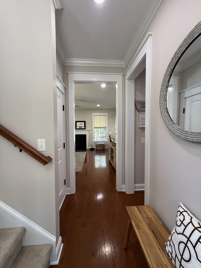 Building Photo - Available now. Amazing 4 BR/2.5 BA Home Available at Shellring at St Thomas Island!