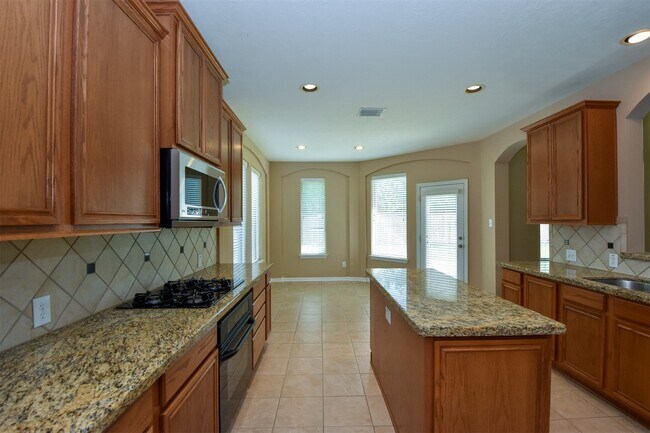 Building Photo - 21223 Pennshore Ln