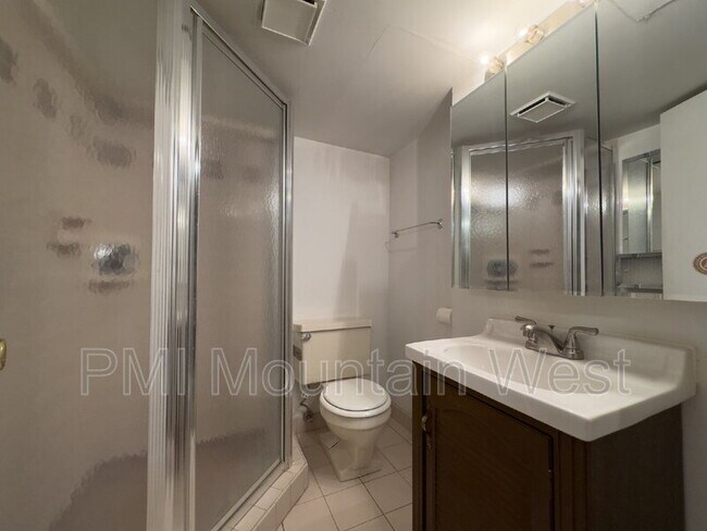 Building Photo - 2141 S 1700 E