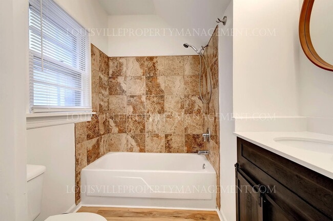 Building Photo - 710 Rubel Ave