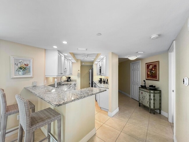 Building Photo - 3000 N Ocean Dr