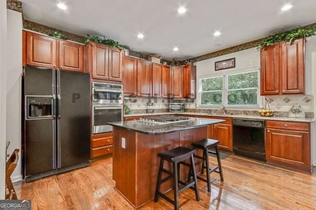 Building Photo - 3210 Kittiwake Cir