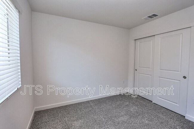 Building Photo - 8312 Whippersnapper Way