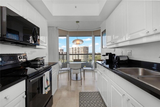 Building Photo - 21055 Yacht Club Dr