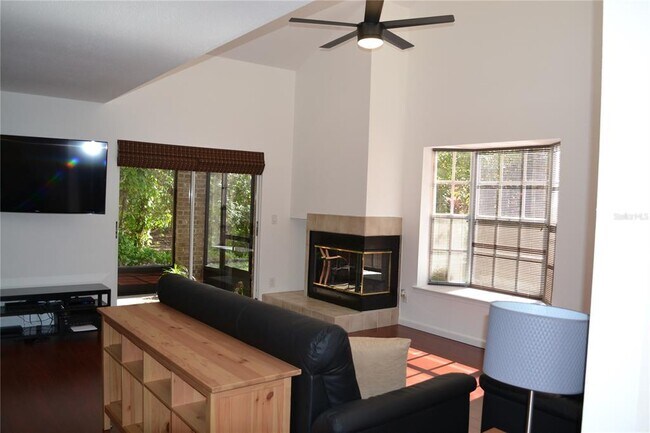 Building Photo - 3591 Edington Way