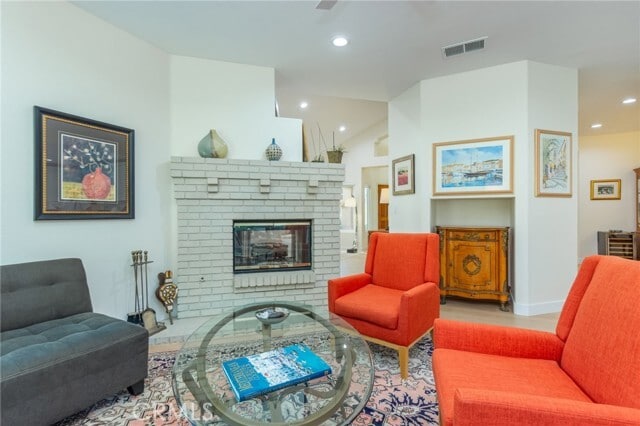 Building Photo - 15535 Mallory Ct