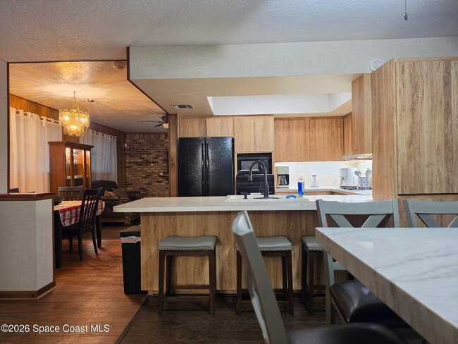 Building Photo - 2900 S Vassar St