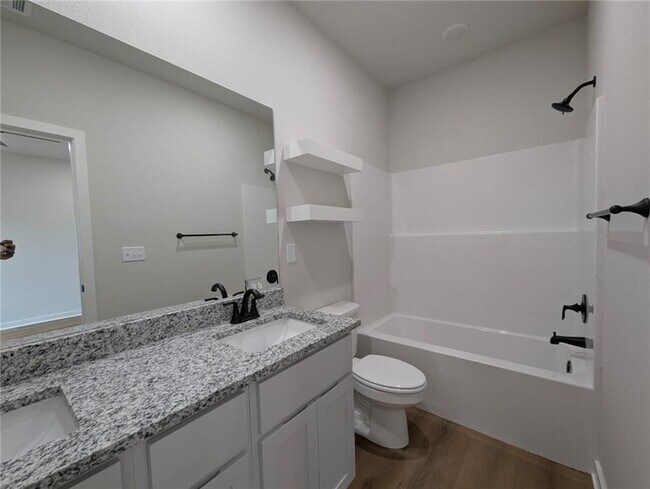 Building Photo - 541 Cosmos St