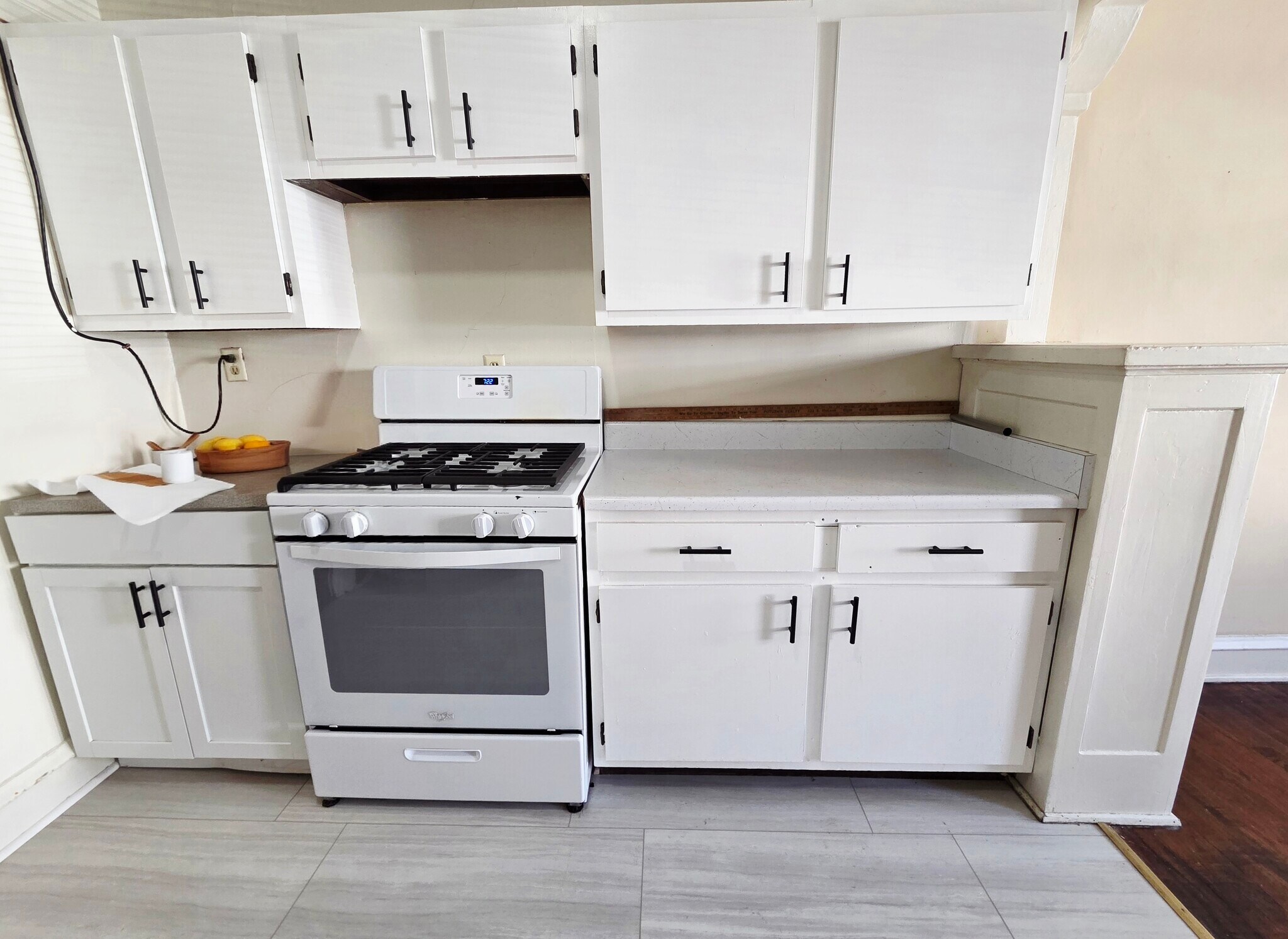 Building Photo - 1013 E Center St