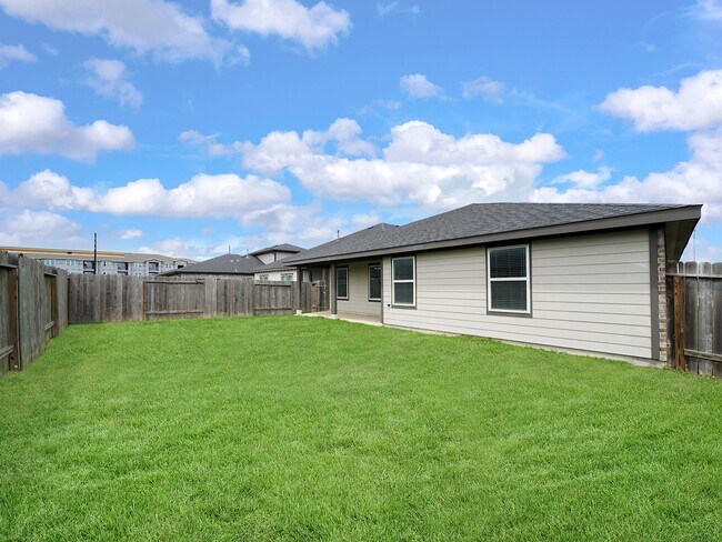 Building Photo - 29511 Ella Larchmont Ct