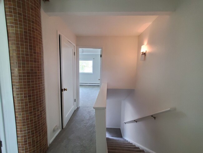 Building Photo - McCarty Ave *