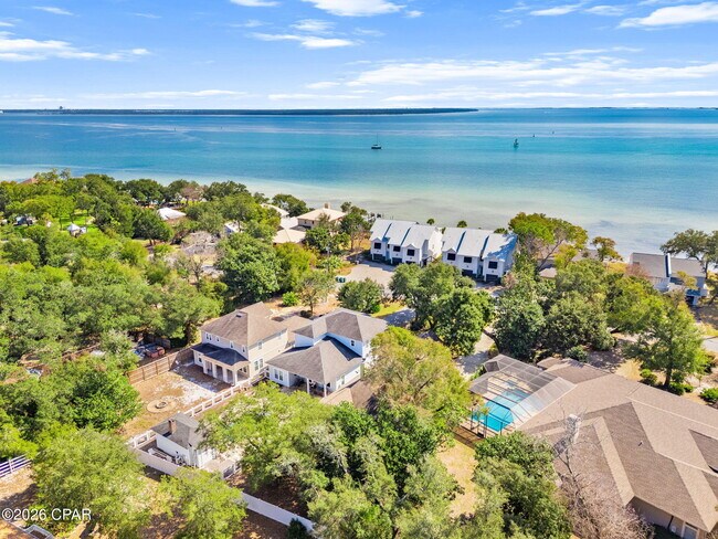 Building Photo - 3816 Mariner Dr