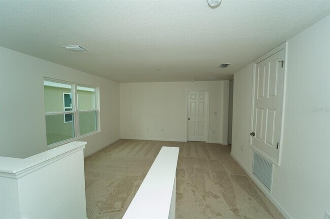 Building Photo - 1673 Swan Swim Dr