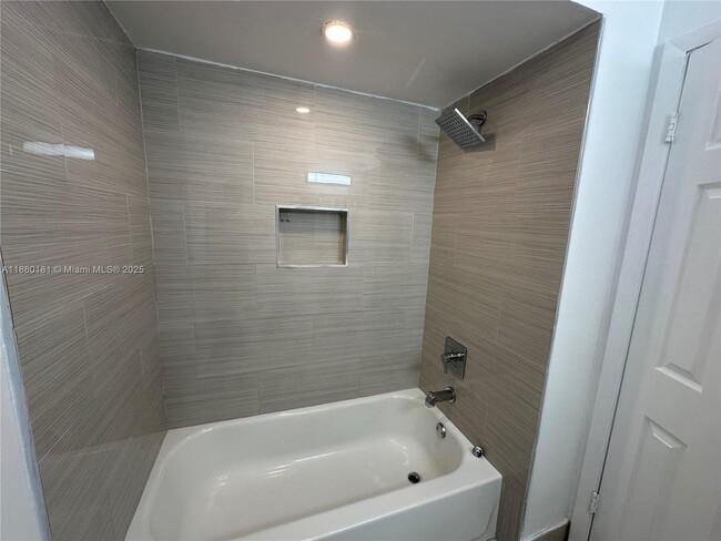 Building Photo - 2761 SW 58th Manor