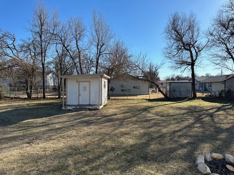 Building Photo - 10826 Lejean Dr