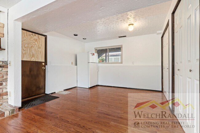 Building Photo - Cozy & Beautiful 4-Bed, 2-Bath Sandy Home ...