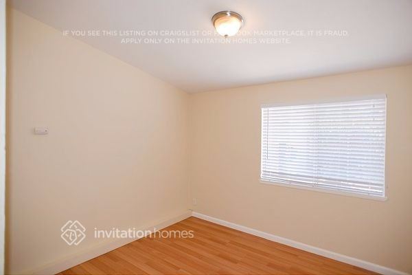 Building Photo - 6628 Thomas Dr
