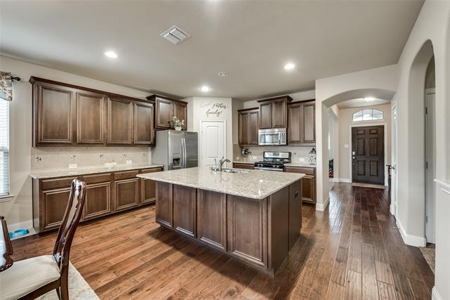 Building Photo - 1325 Realoaks Dr