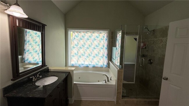 Building Photo - 11395 Brookhollow Trail