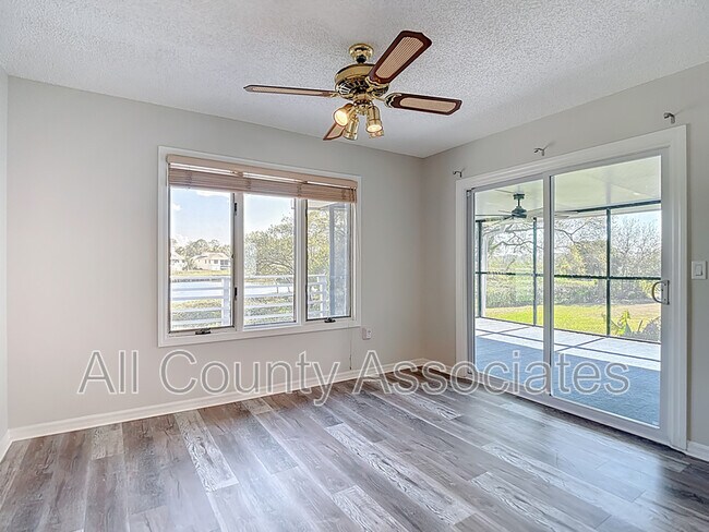 Building Photo - 1007 S Pointe Alexis Dr