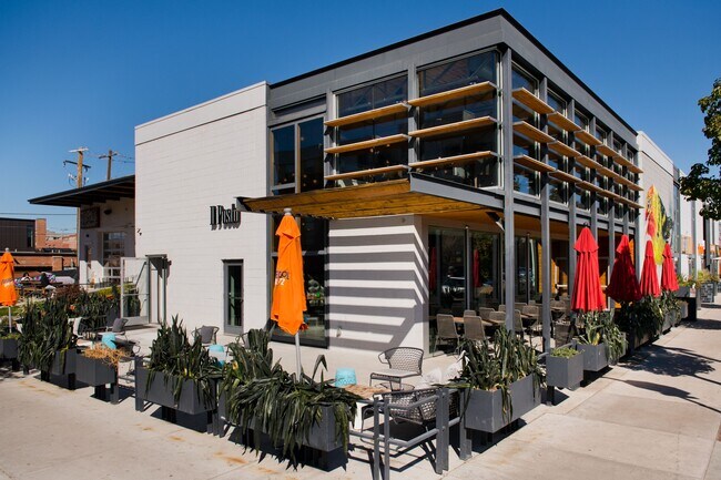 Building Photo - 2715 Blake St