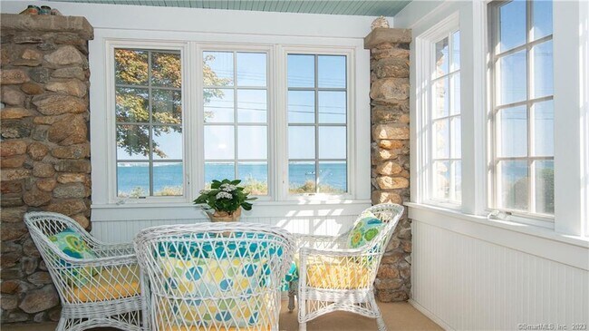 Building Photo - 106 E Shore Ave