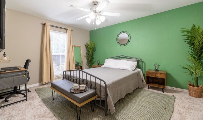 Building Photo - 10020 Regal Park Ln