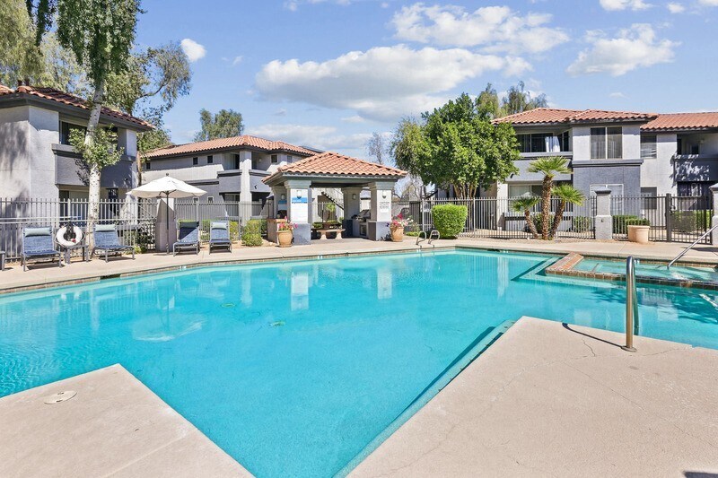 Primary Photo - Vista Grove Apartments