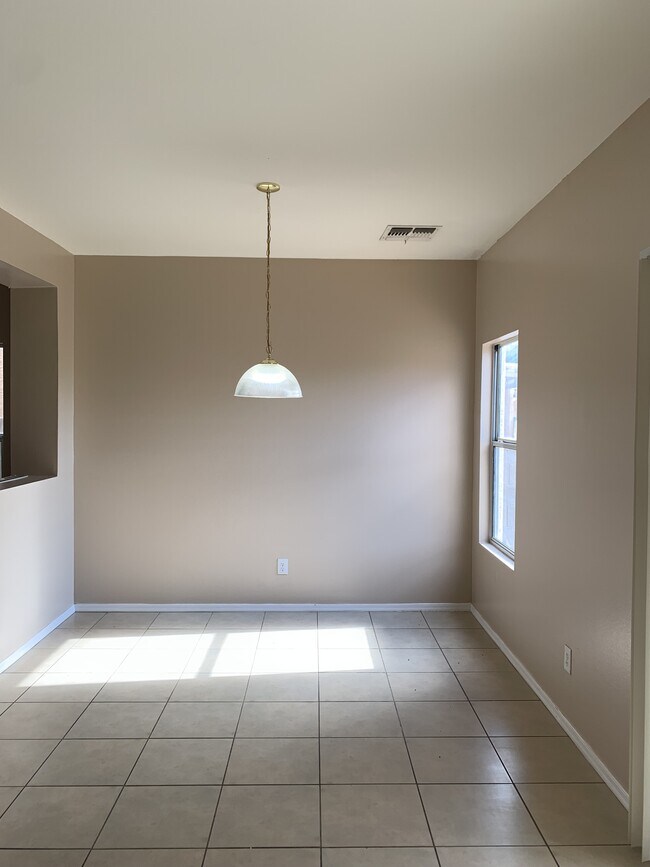 Building Photo - 6796 S Parliament Dr