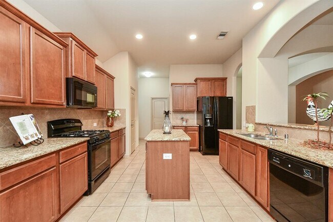 Building Photo - 110 Sweet Leaf Grove Ln