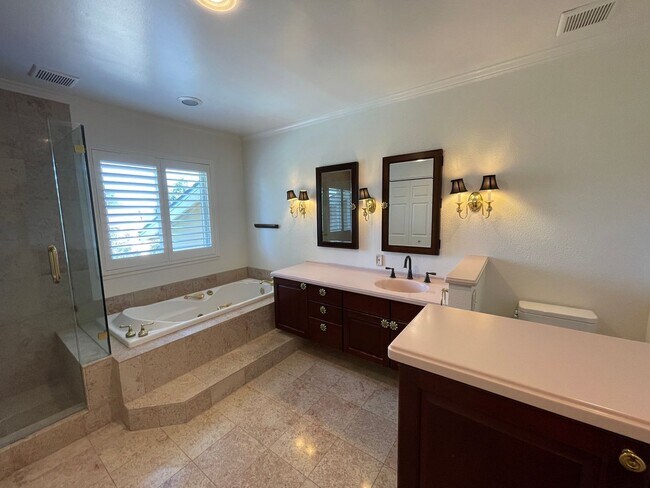 Building Photo - Beautiful home with pool in Cupertino, Available Soon!