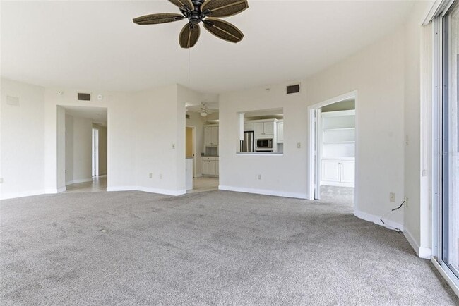 Building Photo - 4750 Dolphin Cay Ln S