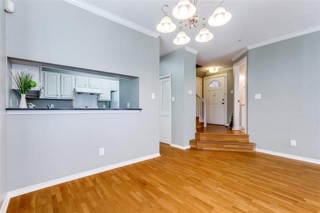 Building Photo - 6000 Auburndale Ave